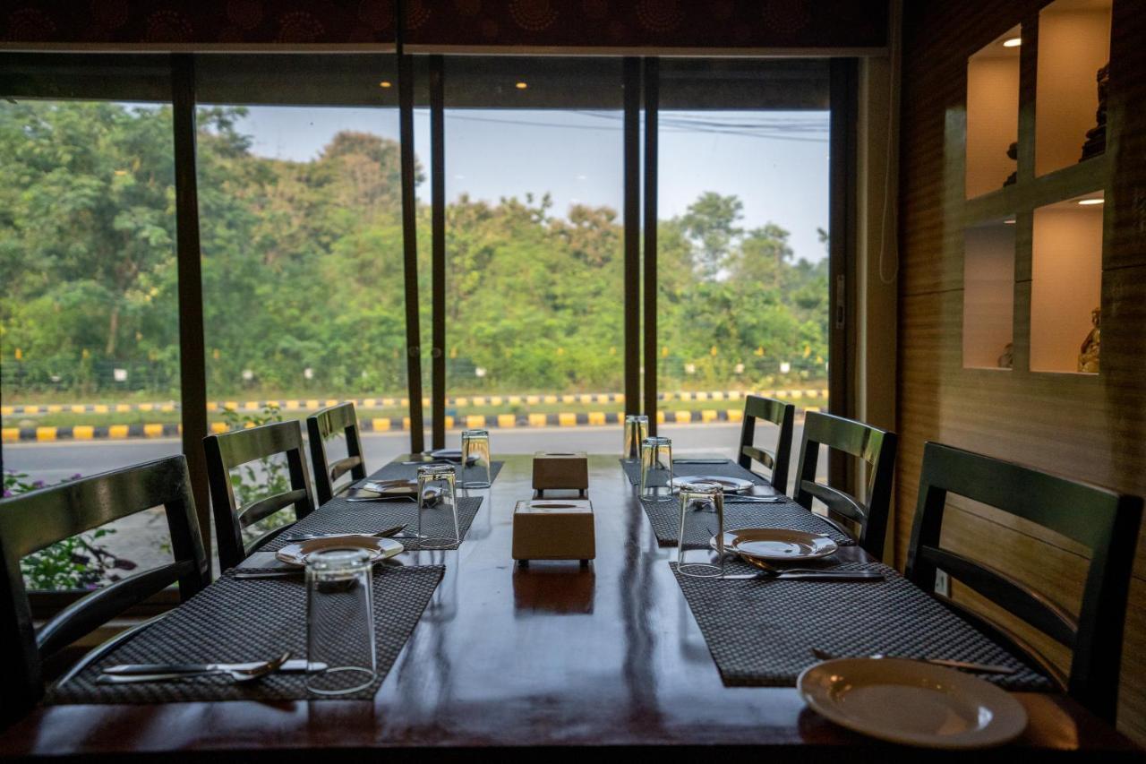 Hotel Peaceland Lumbini Dış mekan fotoğraf